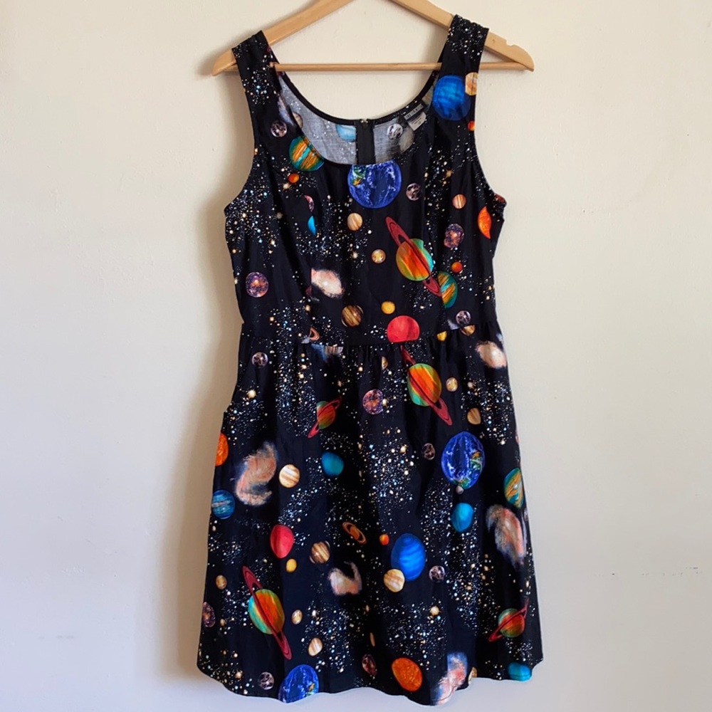 Planetary dress with pockets!!